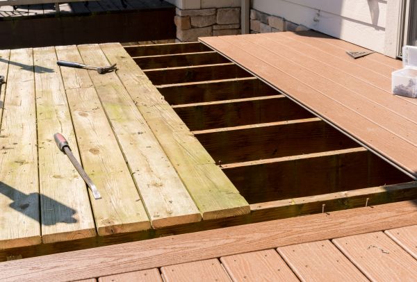 Cost of Deck Floor Replacement in Fenton