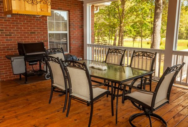 Cost of Residential Deck Installation in Fenton