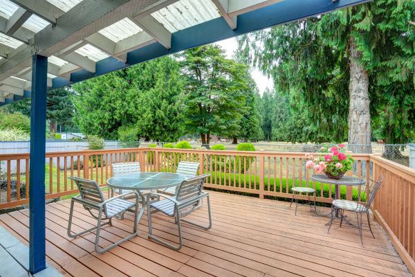 Cost of Deck Carpentry Service in Fenton
